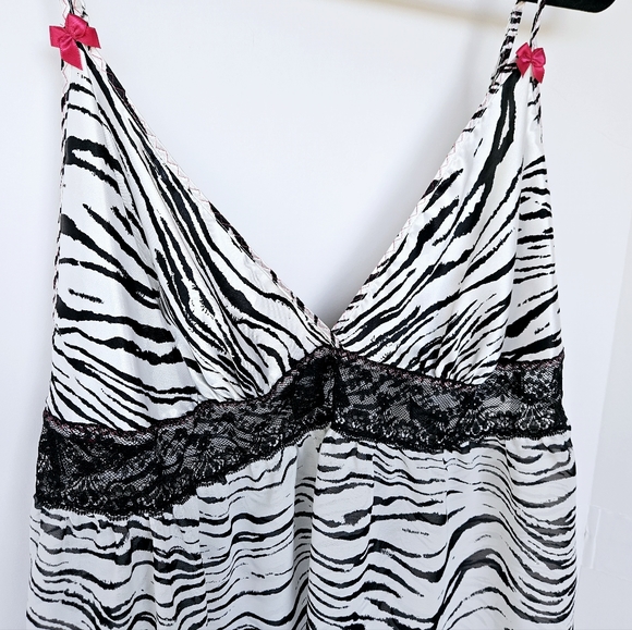 Secret Treasures Wmns 2-piece Zebra Print Lingerie Shorts And Tank Top 2XL NWOT - Picture 5 of 14